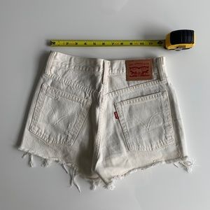 levi shorts